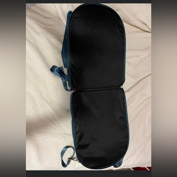 OTG Brand Backpack Diaper Bag with built-in changing pad in Dark Teal / NWOT!!!! - Picture 4 of 4